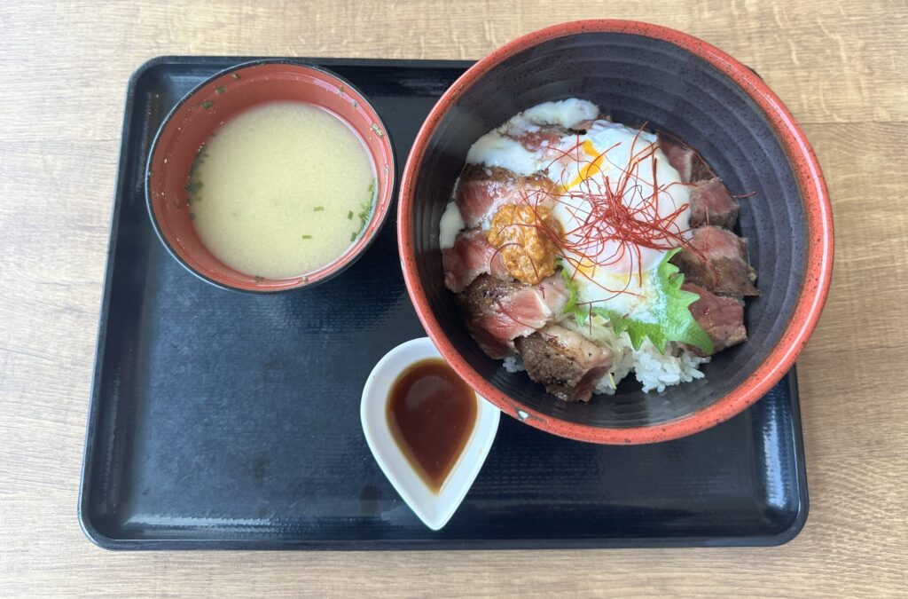 名物あか牛丼